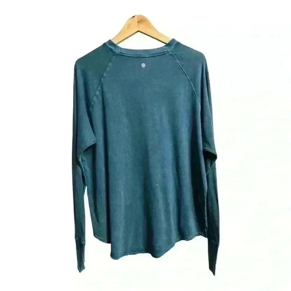 Z by ZELLA- VINTAGE WASH RELAXED LONG SLEEVE TEE IN TEAL SEAGATE, Medium - Picture 4 of 9